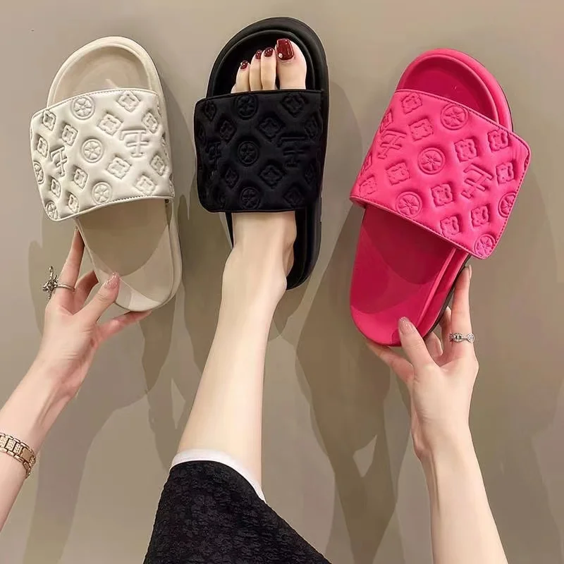 Flat Luxury  Designer Shoes Slipper Summer Brand Desinger Fashion Women Sandal Casual Slides Outdoor Female Flip Flops