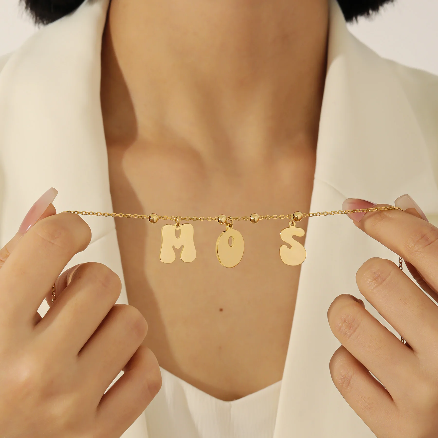 

Ожерелье с буквами на заказ, позолоченная из нержавеющей стали, тонкая цепочка из бисера, милый кулон с художественным шрифтом, персонализированный рождественский подарок для женщин