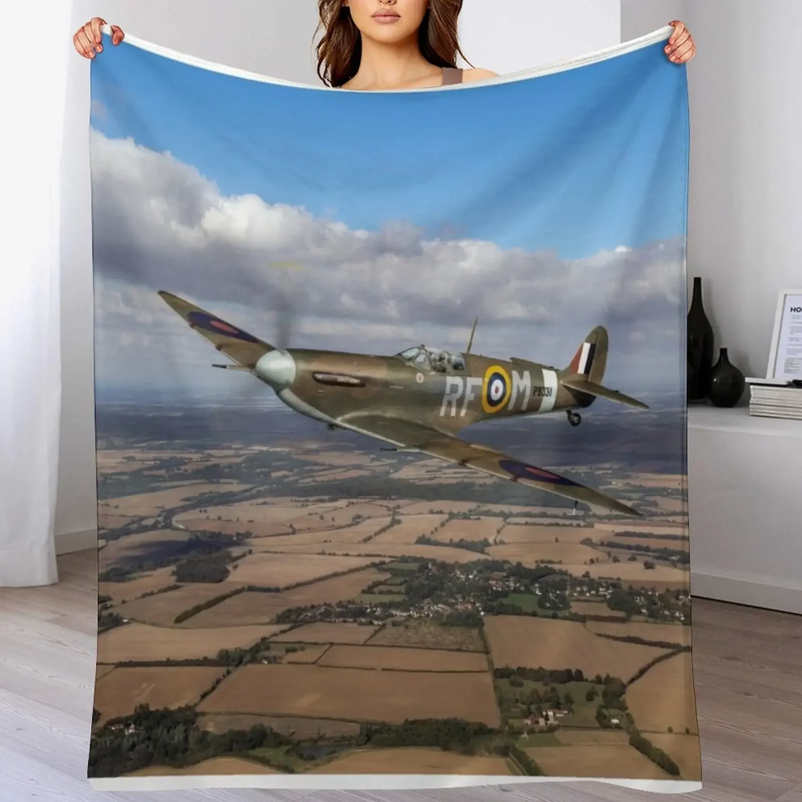 Laguna Spitfire 303 Squadron Throw Blanket Warm Throw Blanket Gift for Anniversary