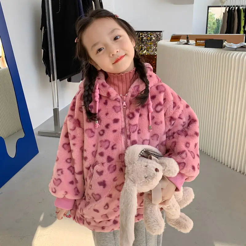 

2025 New Girls Winter Coat Fleece Lined Pink Korean Style Quilted Hooded Warmth Outdoor Jacket for Kids Children's Insulated Top