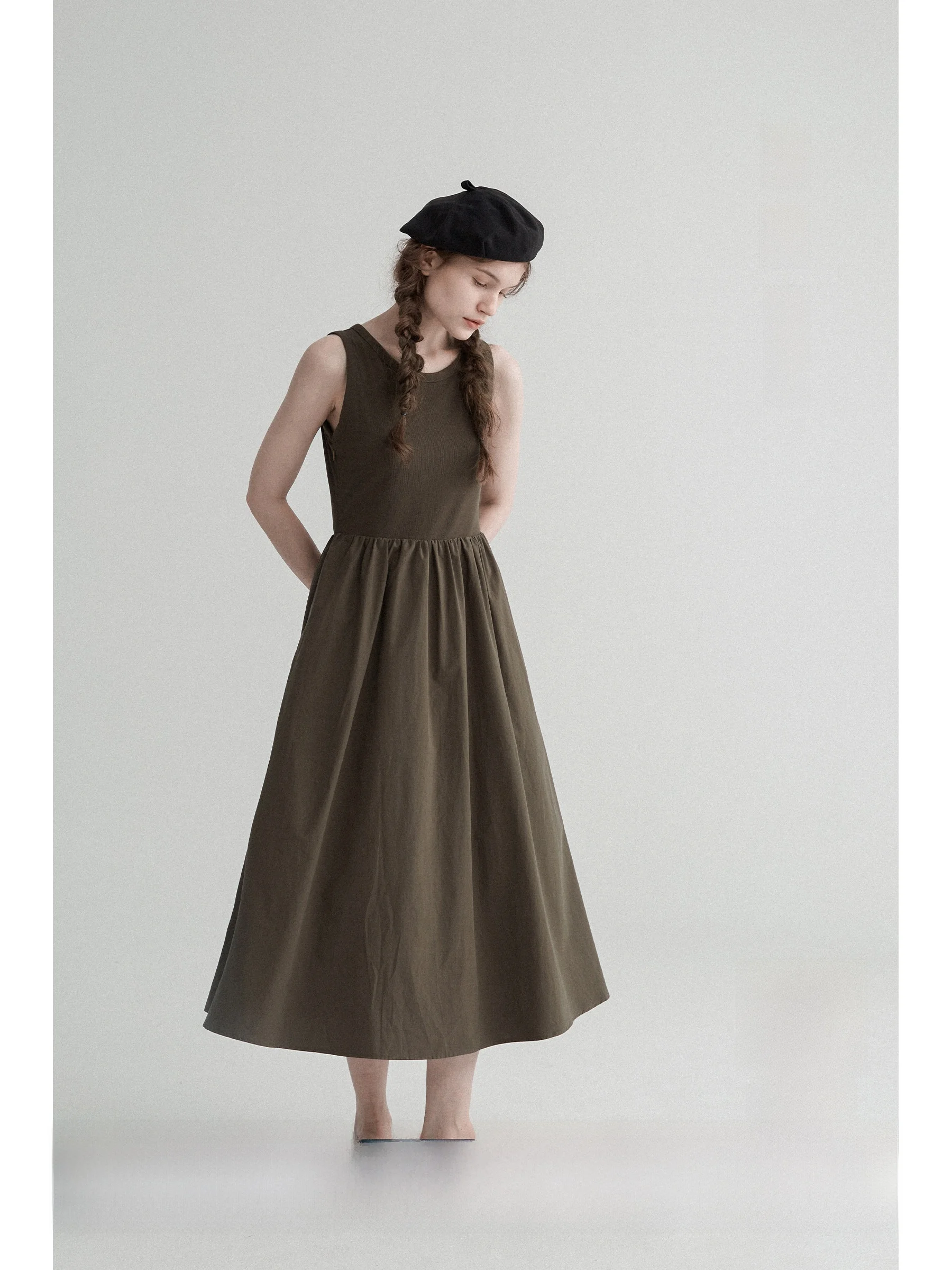 

Veega Chic Two-Tone Classical Accordion Pleat Decorative Drawstring Vest Skirt Two-Piece Set Cotton Summer Fashion Ensemble