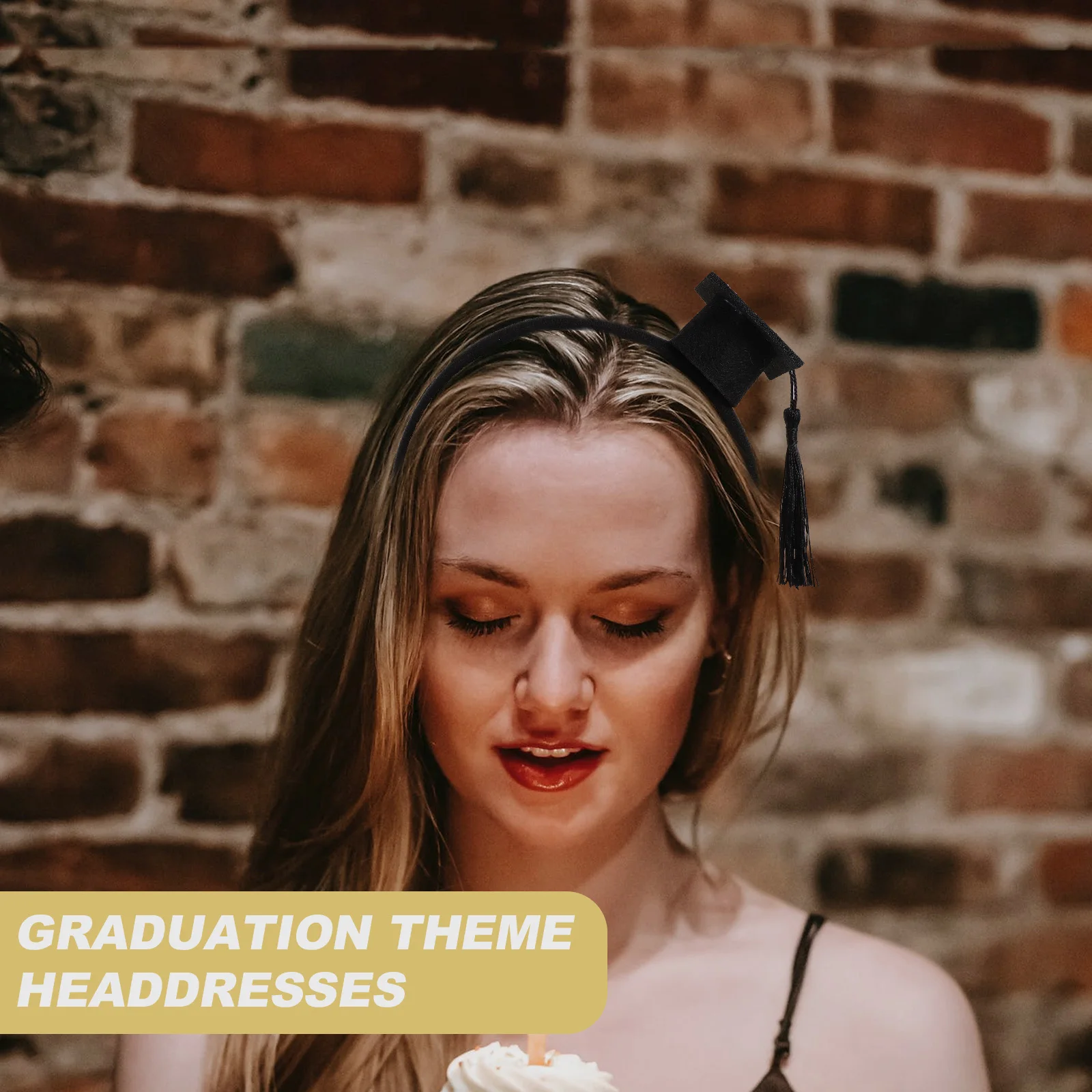 

2 Pcs Mini Doctor Hat Headband Hair Accessories Graduation Headdresses Hard Felt Cloth Style Novel Head-wears