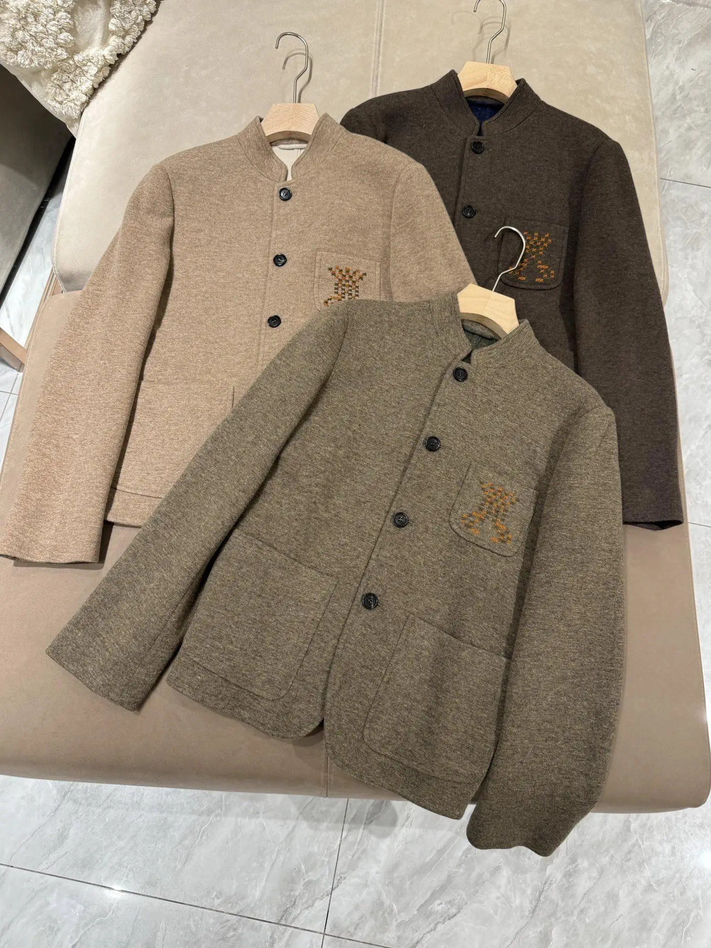 

2026 Early Spring/Summer New High-Quality Embroidered Pocket Stand Collar Knit Top And Tapered Pants Cashmere Wool Cover