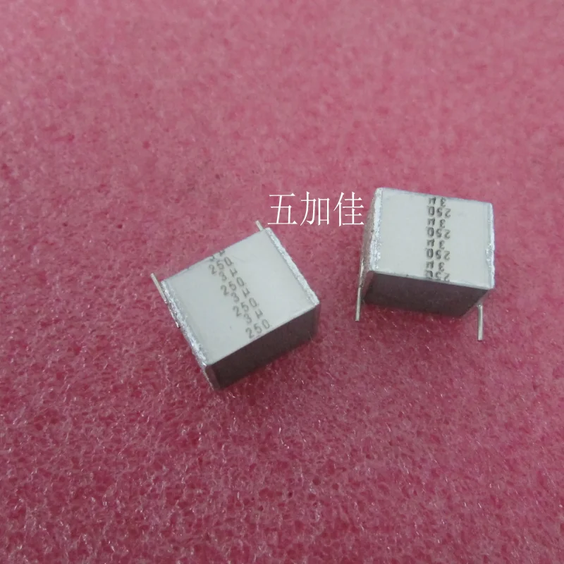 10-100pcs imported 250V3UF 250V305 B32562S3305K518 film capacitor thousand layer cake stack capacitor