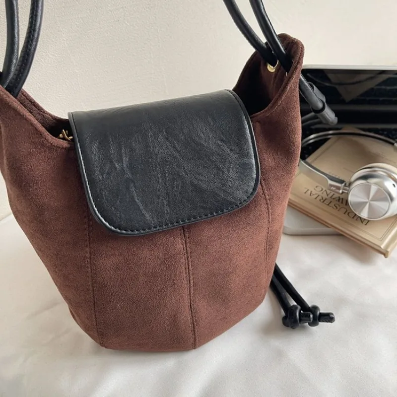Elegant Designer Messenger Bag Diaper Bag Women Luxury Large Capacity Tote Stylish Crossbody Handbag For Fashion Forward