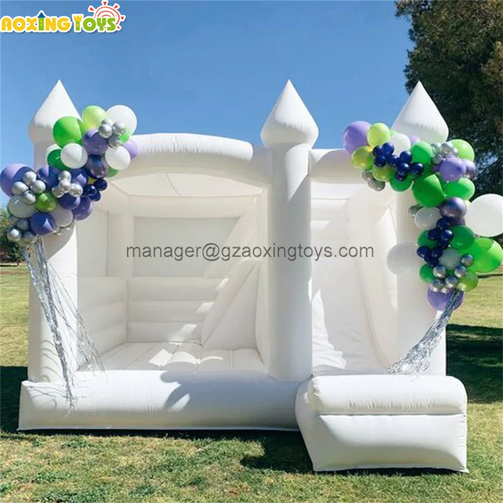 Commercial PVC สีขาวงานแต่งงาน Inflatable Bounce House สไลด์ Party Bouncy ปราสาทเต็นท์ Blower สำหรับเด็กผู้ใหญ่