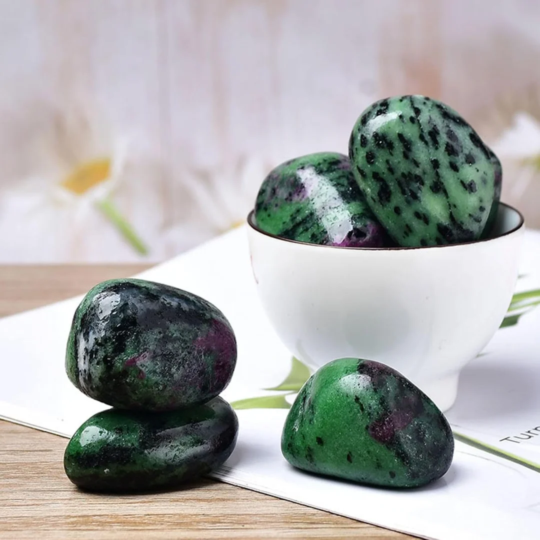 Natural Zoisite Tumbled Stones, Bulk Crystals, Polished Chicken-blood Stone, Outdoor Garden Decoration Stones& Perfect gift