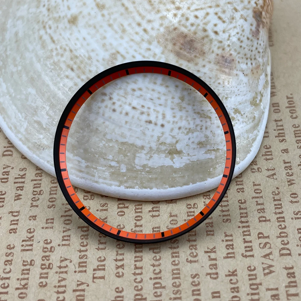 2025 شعبية حديثا 30.53 مللي متر لون مزدوج مع علامة SKX007 ساعة الفصل الدائري