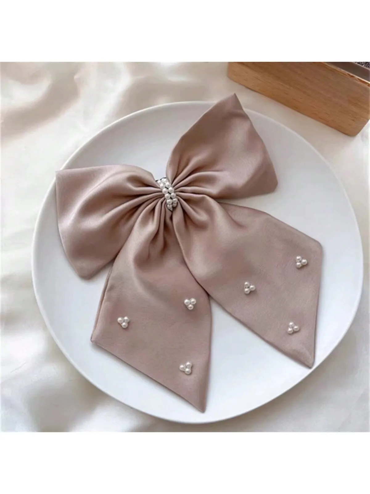 1 Women\'s spring new solid color pearl bow hairpin Fashion back head hairpin Top clip Spring clip Hairpin hair accessories
