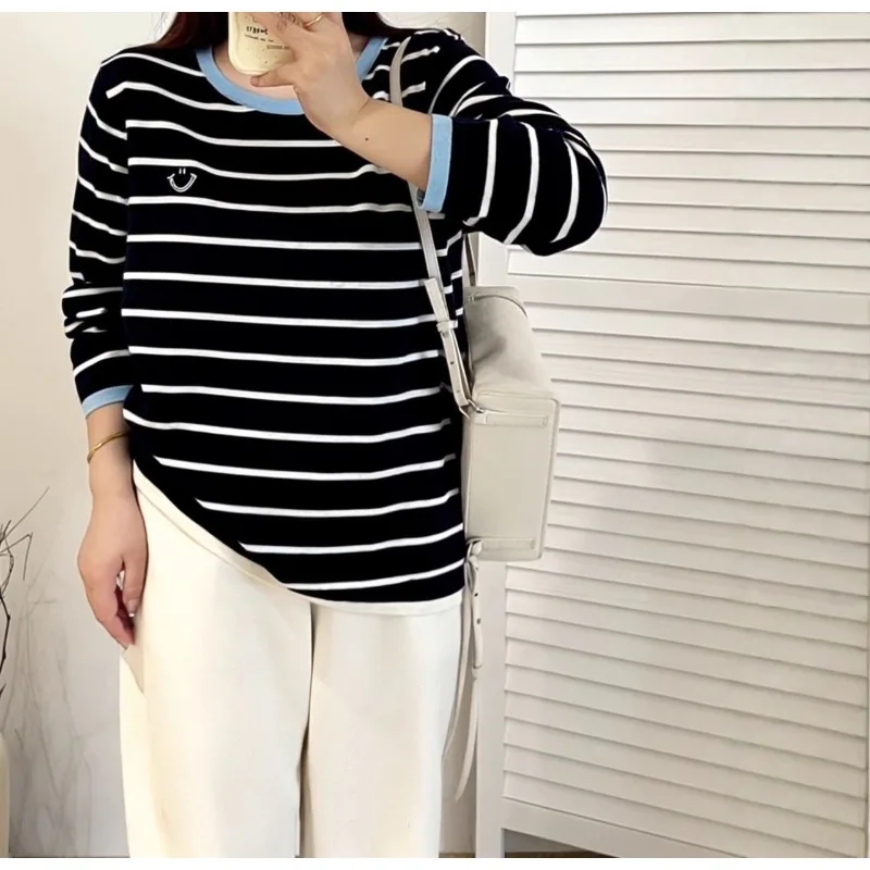 

Plus-size Women's Contrasting Striped Shirt Women's Crew Neck Long-sleeved Top 2025 Autumn Fat Mm Knitwear