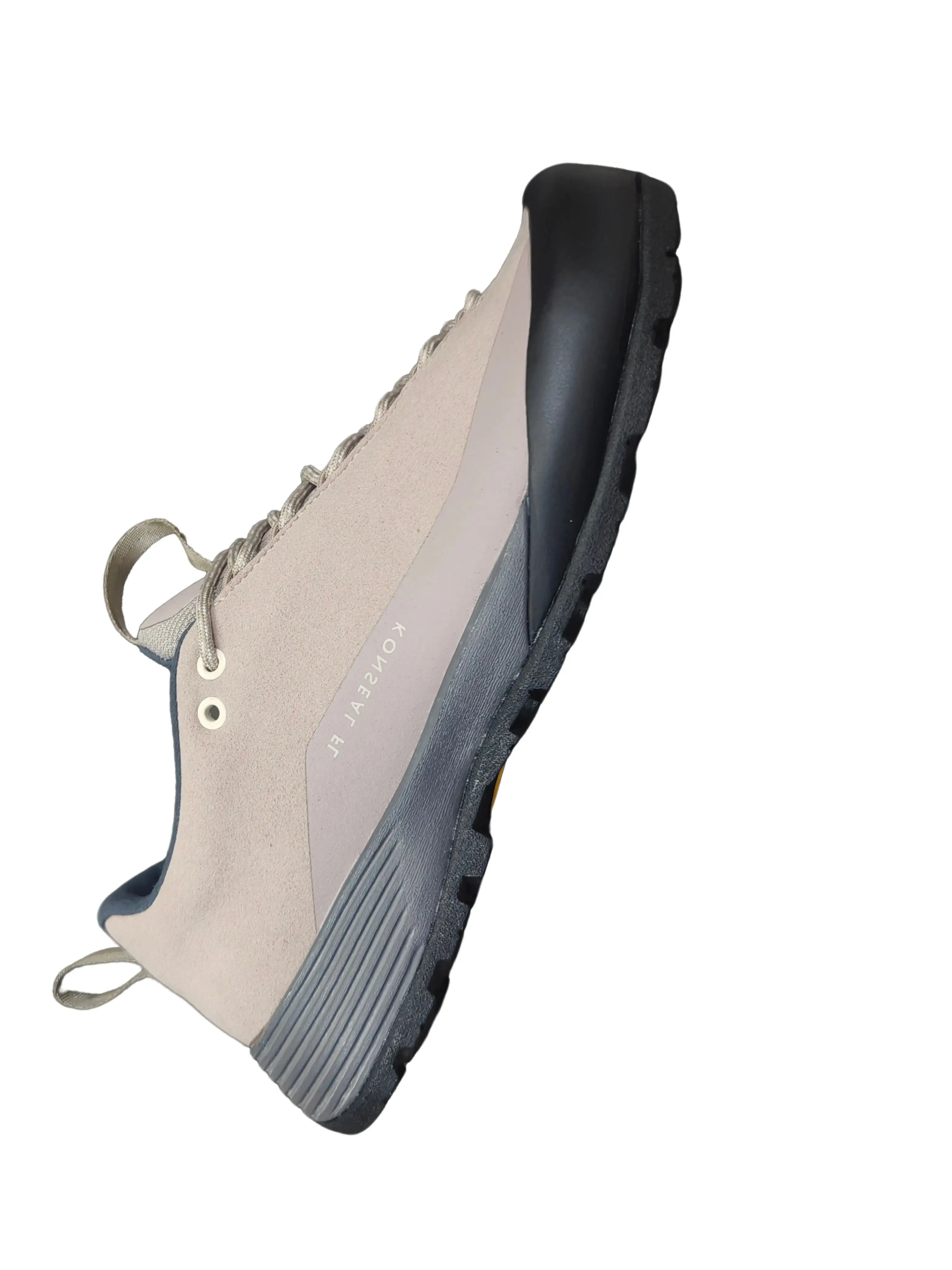 รองเท้าเดินป่า รองเท้าเดินเขา รุ่นใหม่ ปี 2025 ลดราคาช่วงซัมเมอร์ ระบายอากาศได้ดี ทนทาน เหมาะสำหรับมืออาชีพ คุณภาพดีเยี่ยม