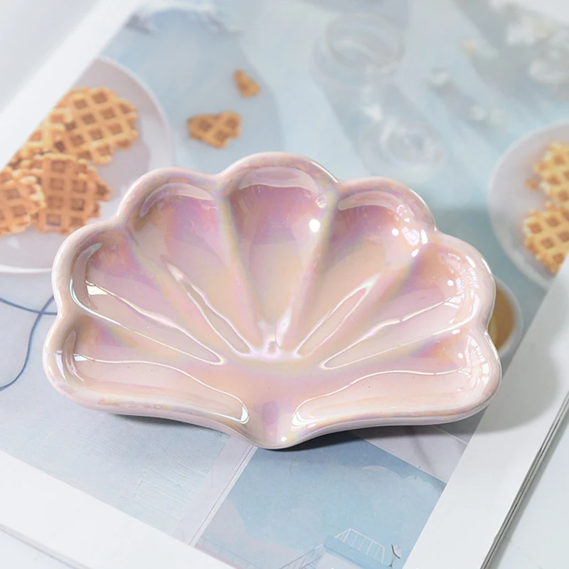 Iridescent ceramic heart shell shape soap box household handwashing station no water accumulation bath soap salt tray holder