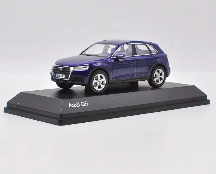 Diecast 1/43 Scale Audi Q5 SUV Off-road Vehicle Simulation Metal