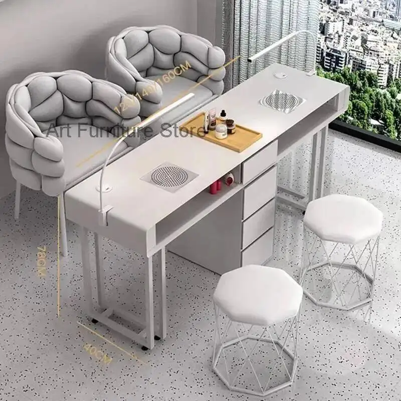 Рисунок 4 - Профессиональный маникюрный стол