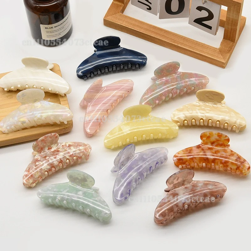 

Women's Korean Style Acrylic Hair Claw Clips, Hollow-Out Design, Large Non-Slip Jaw Clips for Thick Hair, Daily & Stylish Use