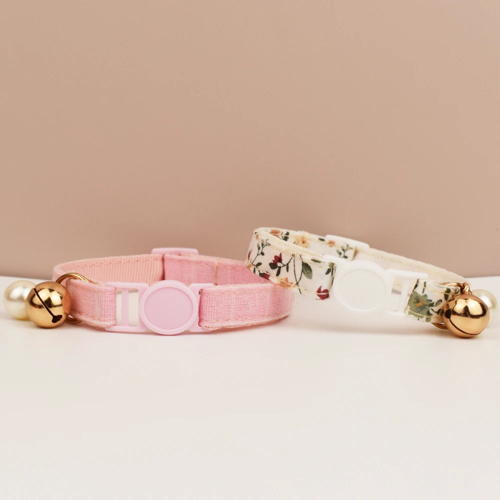 Adjustable Cat Collars with Bowknot Pet Safety Prevents Choking Comfortable And Stylish for Cats view 2