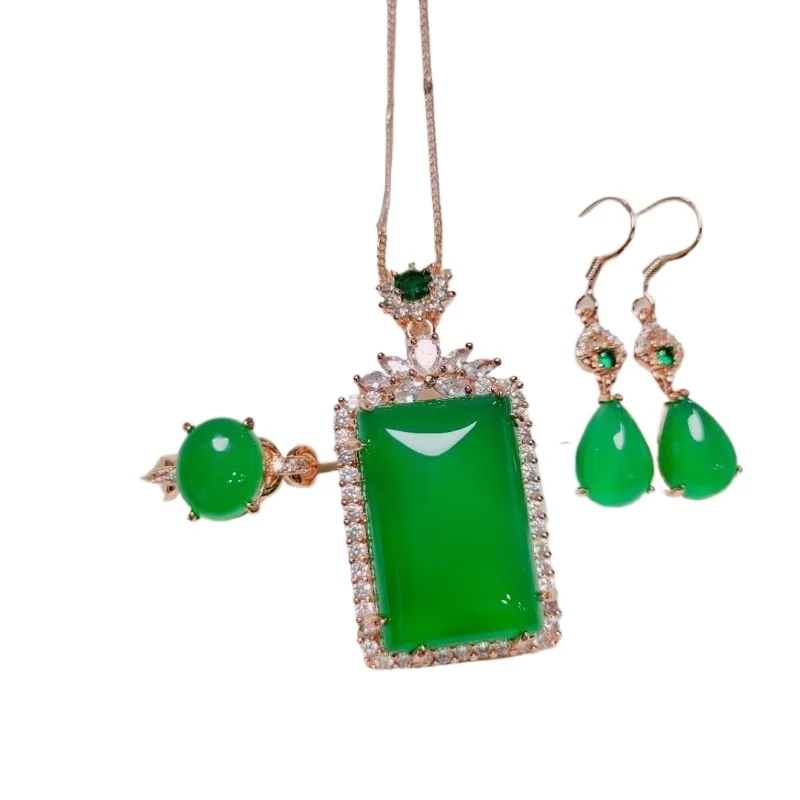 

High ice green chalcedony inlaid safe brand three-piece set