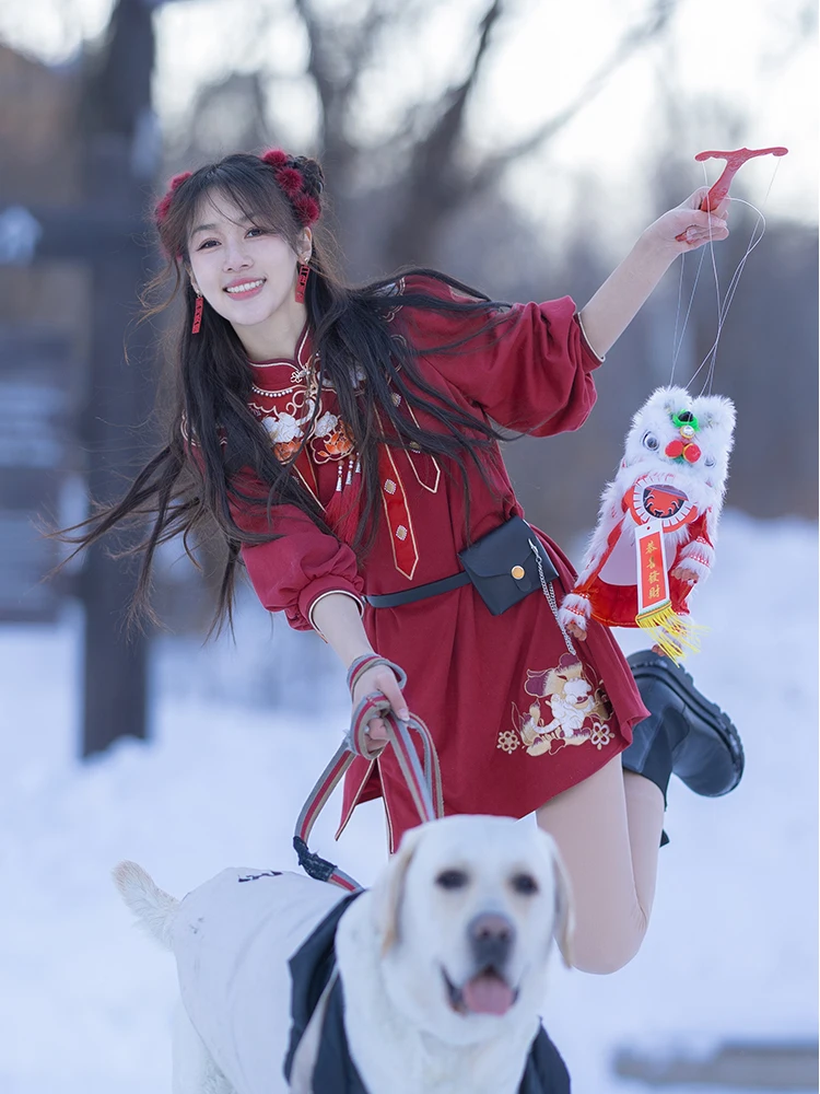 

Филиппинский язык, Тан Льу Цзефэй, оригинальный, милый, Tiger Mountain, Новый год, китайский тренд, вышитый, с облачным узором, улучшенный...