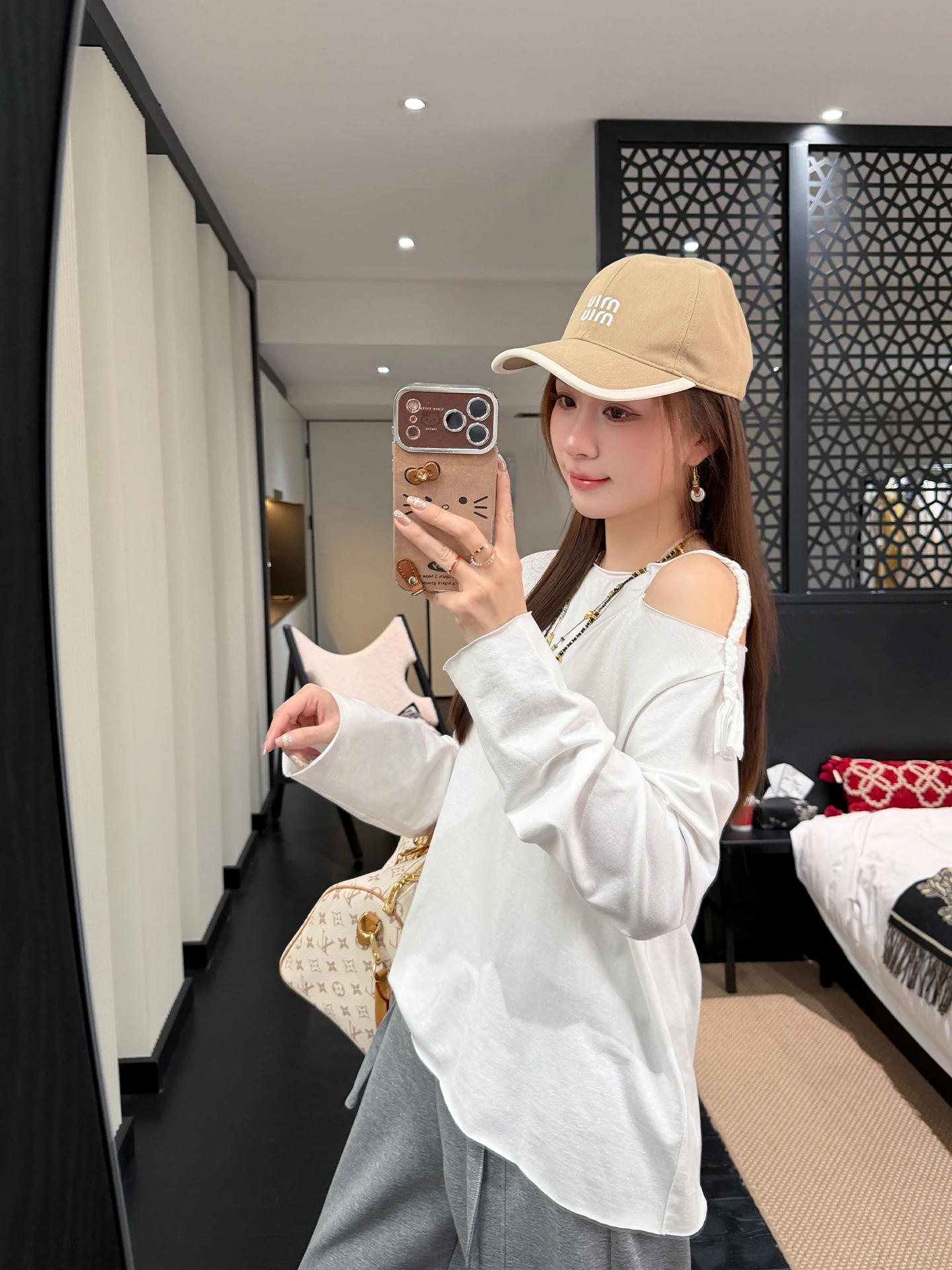 

Loose Fit Linen Cotton T-Shirt Shoulder Drop Spring 2026 White Versatile Comfortable Korean Style Commute Fashion Ladies Top
