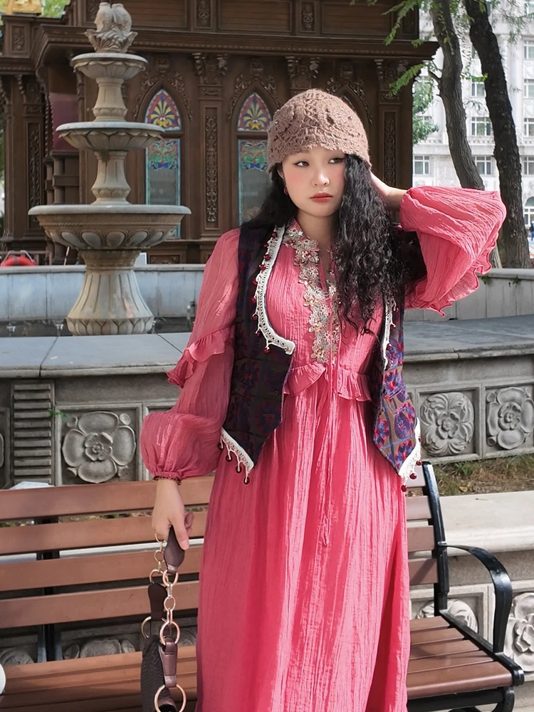 

Женский модный комплект Carole's: Ультра-стильный розовый жилет с цветочным узором, винтажными пайетками, вышивкой и бахромой, осень-зима