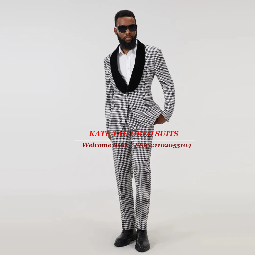 

Men Suit 2 Pieces Prom Party Tuxedo White/Black Plaid Check Blazer Male Fashion Business Office Velvet Pekaed Laple Jacket Pants