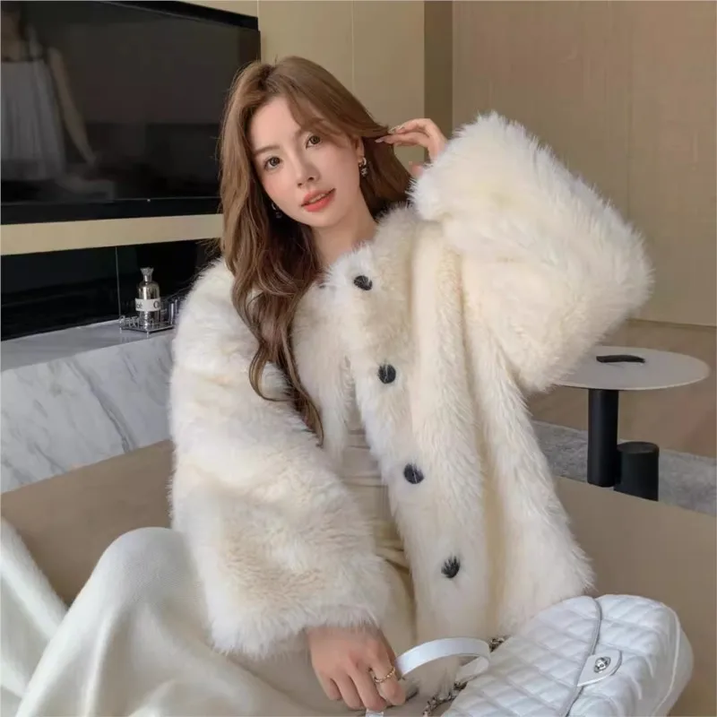 معطف فرو مختلط جديد للنساء برقبة دائرية وأزرار فروي #3