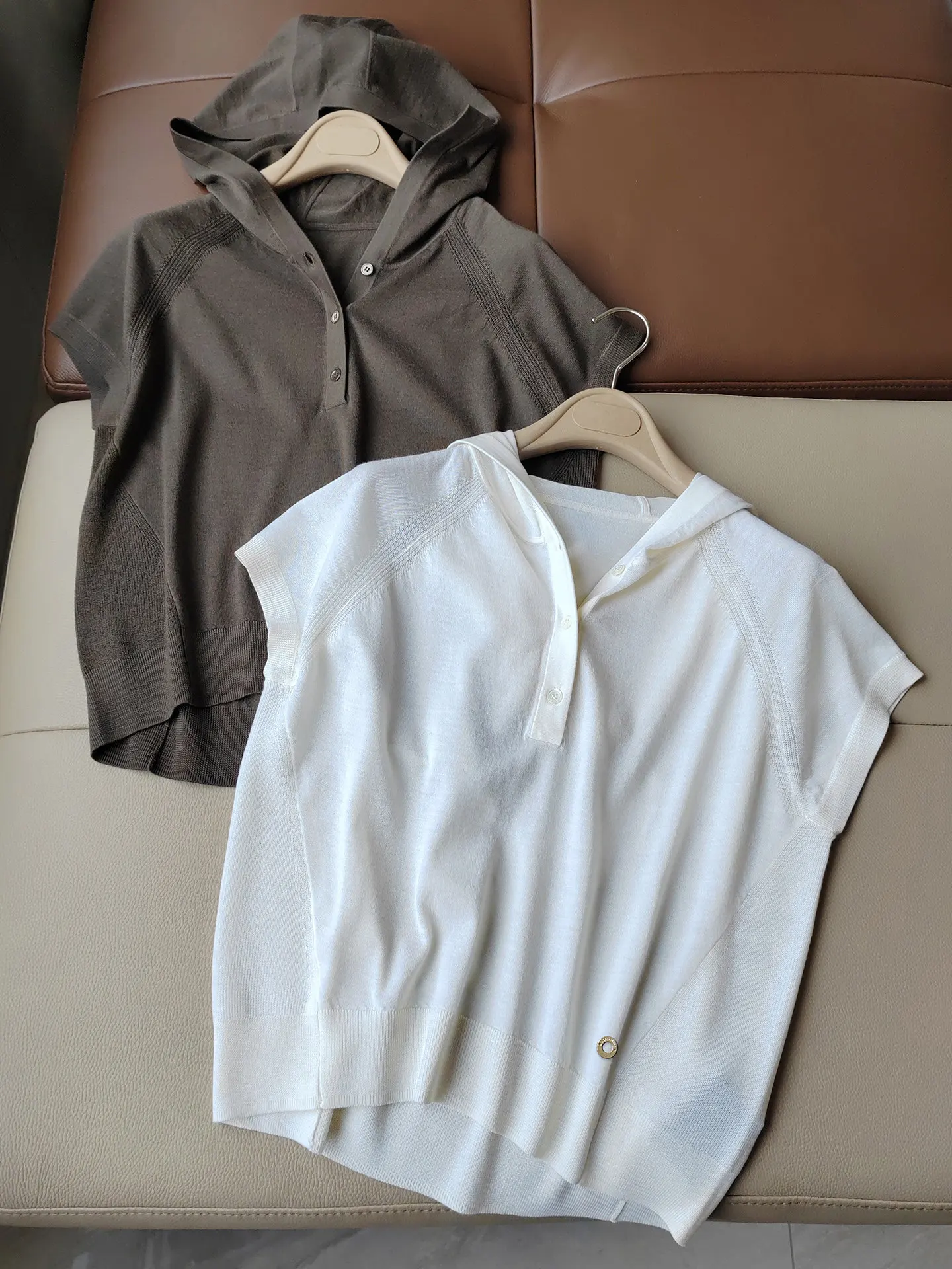 Women's Summer New 100%Wool Hooded Half-button Short-sleeved Sweater Top