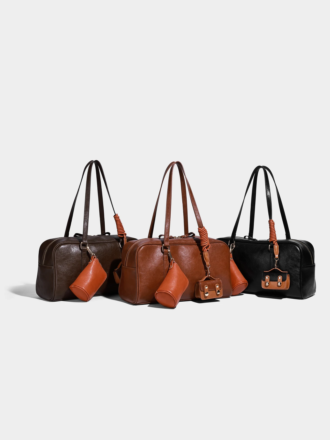 

Foreign style fashionable solid color Boston bag with small bag pendant high-end handbag