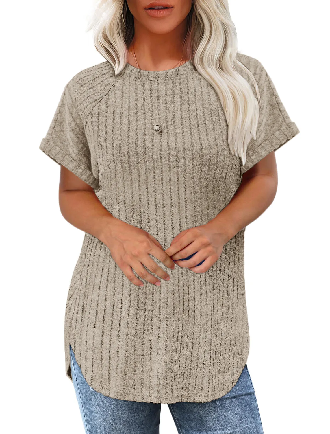 بلوزة نسائية صيفية غير رسمية موديل 2025 برقبة دائرية وأكمام قصيرة بلون سادة وفضفاضة مناسبة للسيدات