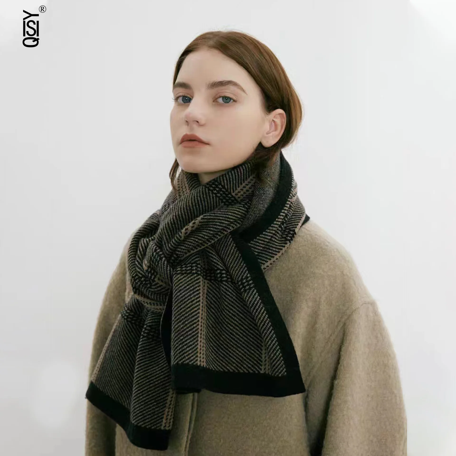 

A New Korean Retro-style Thickened, Versatile Women's Winter Checked Knitted Warm Scarf