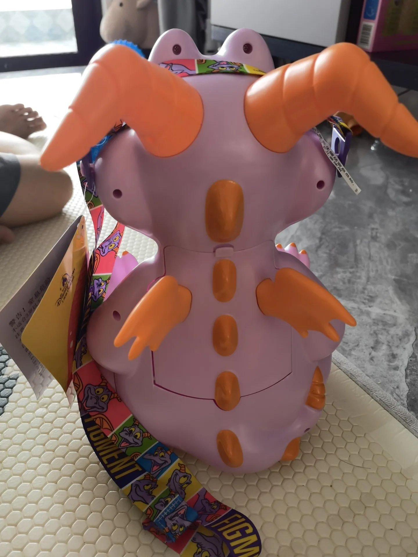 Shanghai Disneyland Figment (paarse draak) popcornemmer - een souvenir met een schattig paars klein monsterontwerp