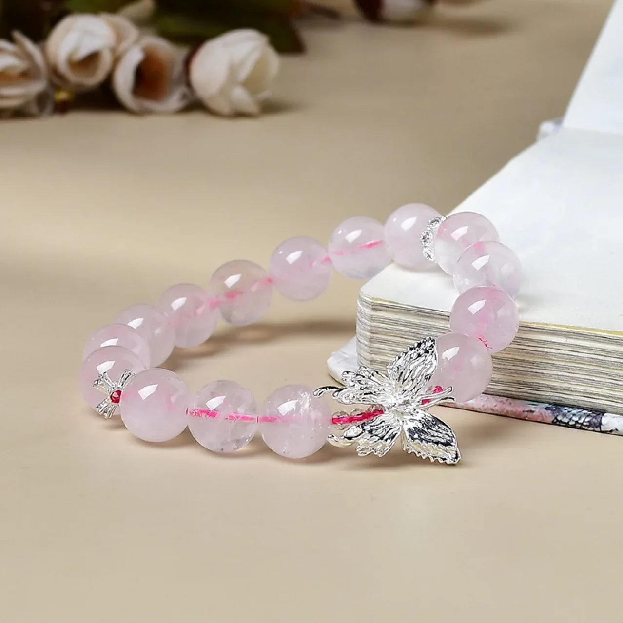 

Natural Crystal Powder Crystal Butterfly Bracelet, Women's Light Luxury Fashion Lucky Bracelet, Jewelry, Original Design
