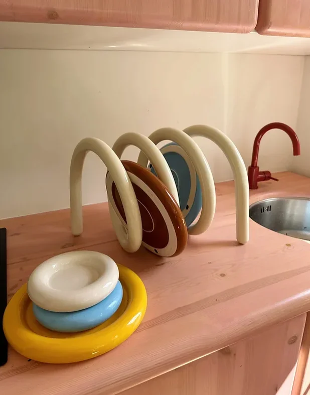 

JJSpiral Bracket Металлическая глянцевая краска Простой орнаментный кронштейн