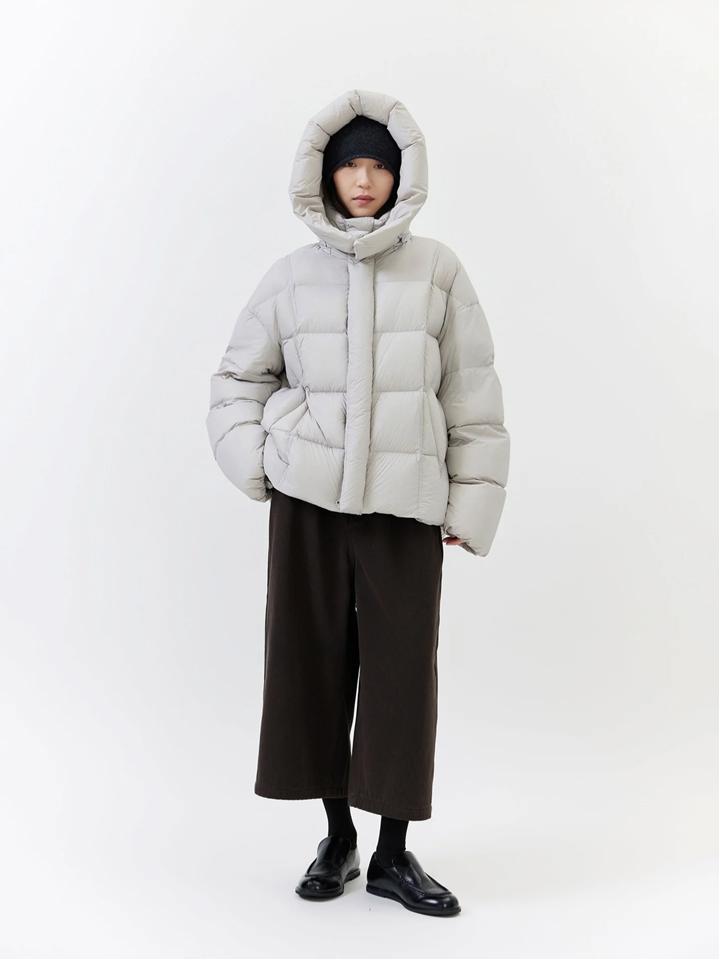 

Detachable Hood Design Lightweight Warm 95 White Duck down Stand Collar Shoulder-Draped Women's down Jacket Outerwear