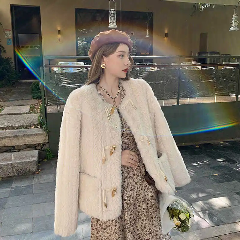 Sweet Vintage Faux Fur Jacket Women 2022 Winter Horn Buckle High Street Outwear Short Coat Female Korean Fashion Loose Warm Tops