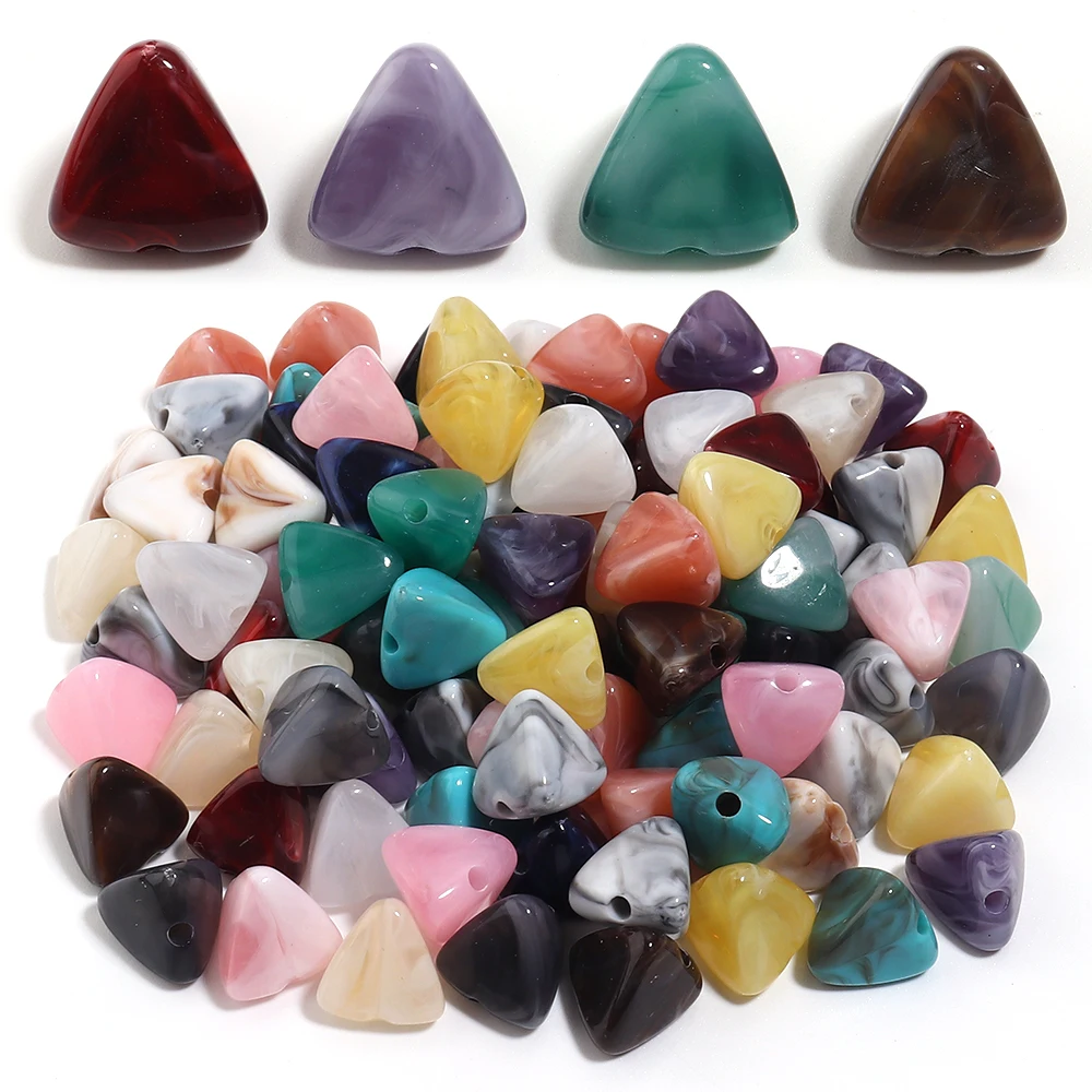 50 Stück/Lot Acrylperlen in Steinoptik, bunte dreieckige lose Abstandsperlen für DIY-Anhänger, Armbänder, Halsketten und Zubehör