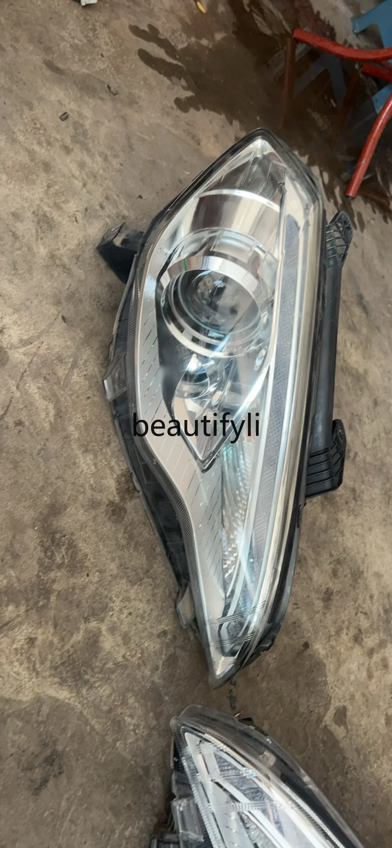

lt6351 Headlights Front combination headlight assembly Headlights