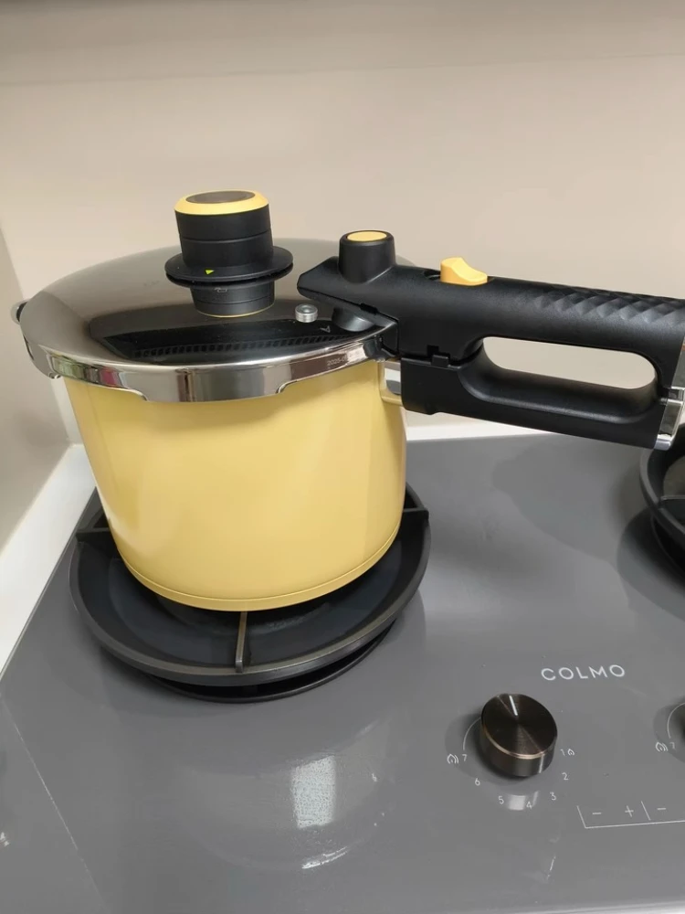 household small micro pressure cooker gas induction cooker universal Pressure cooker explosion-proof large capacity stew soup