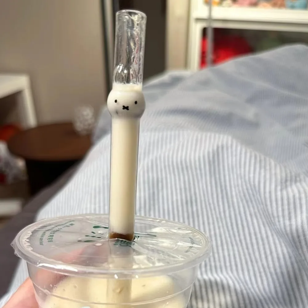 Kawaii Miffy Niedlicher Cartoon-transparenter Glasstroh, großes Kaliber, hohe Temperaturbeständigkeit, Geschenke für Studenten und Mädchen – Detail 2