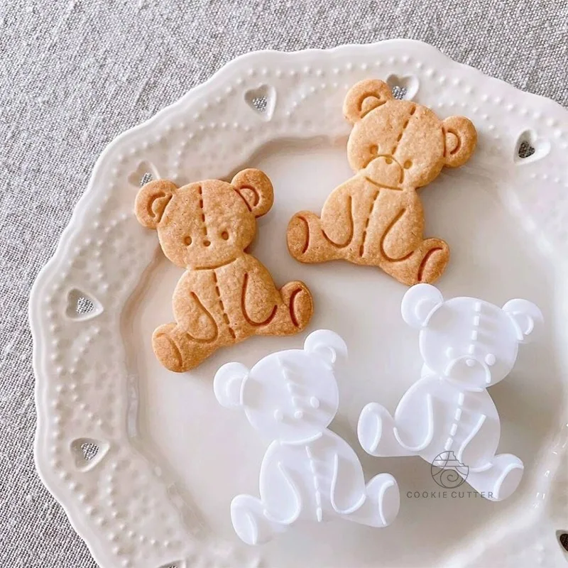 Cartoon Bear Cookie Cutter and Fondant Embosser 3D Cute Animal Little Bear Shaped Biscuit Cutting Mold DIY Cake Baking Supplies