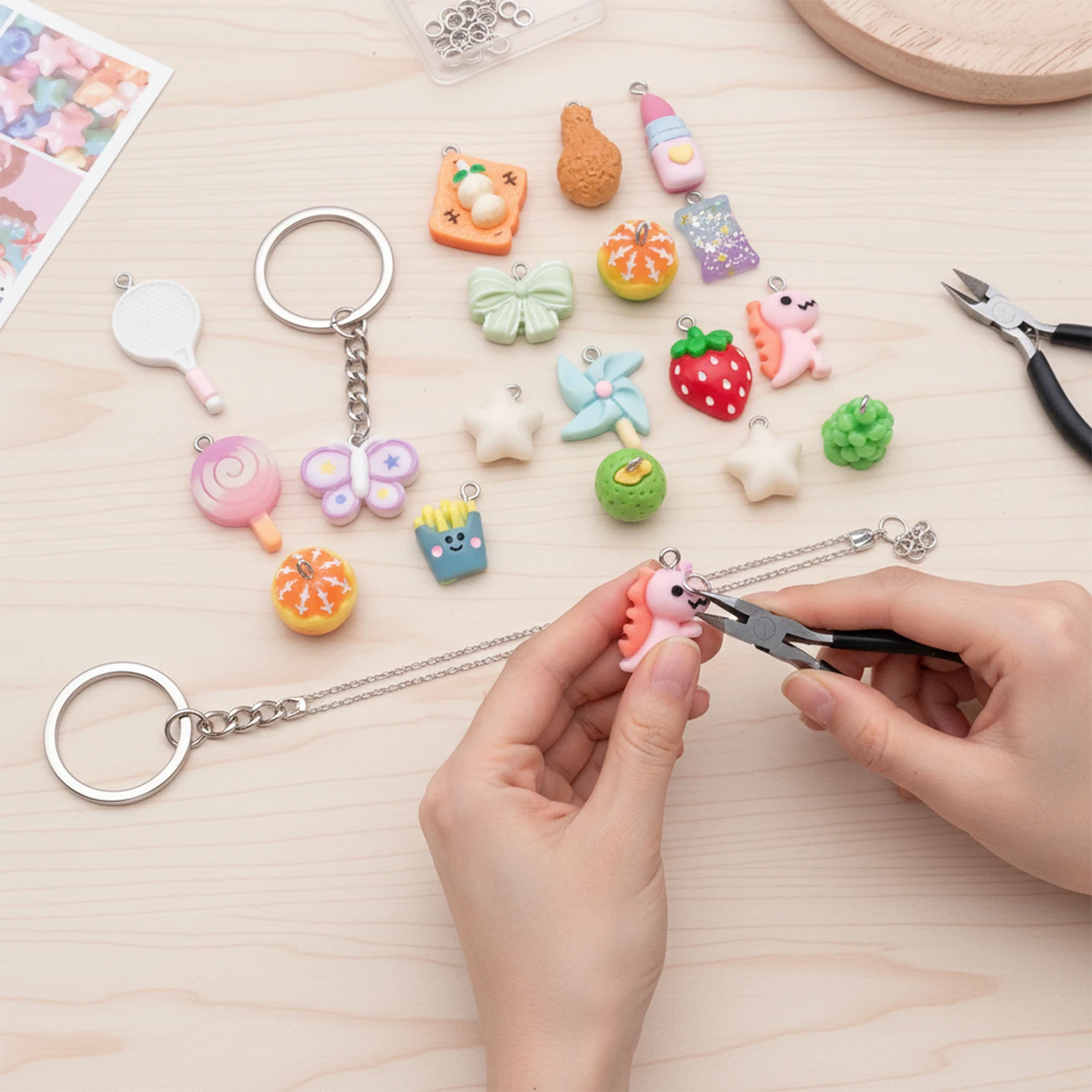 Randomly Mix 20/30/40pcs Colorful Resin Charms Imitation Animal Fruit Food Series Pendants For DIY Jewelry Making Accessories ﻿