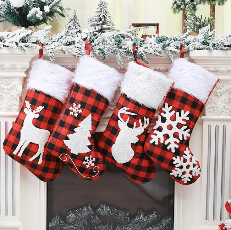 Christmas Plaid Print Stocking Socks Red Black Plaid Candy Gift Bags Xmas Tree Hanging Ornament New Year Christmas Tree Decor