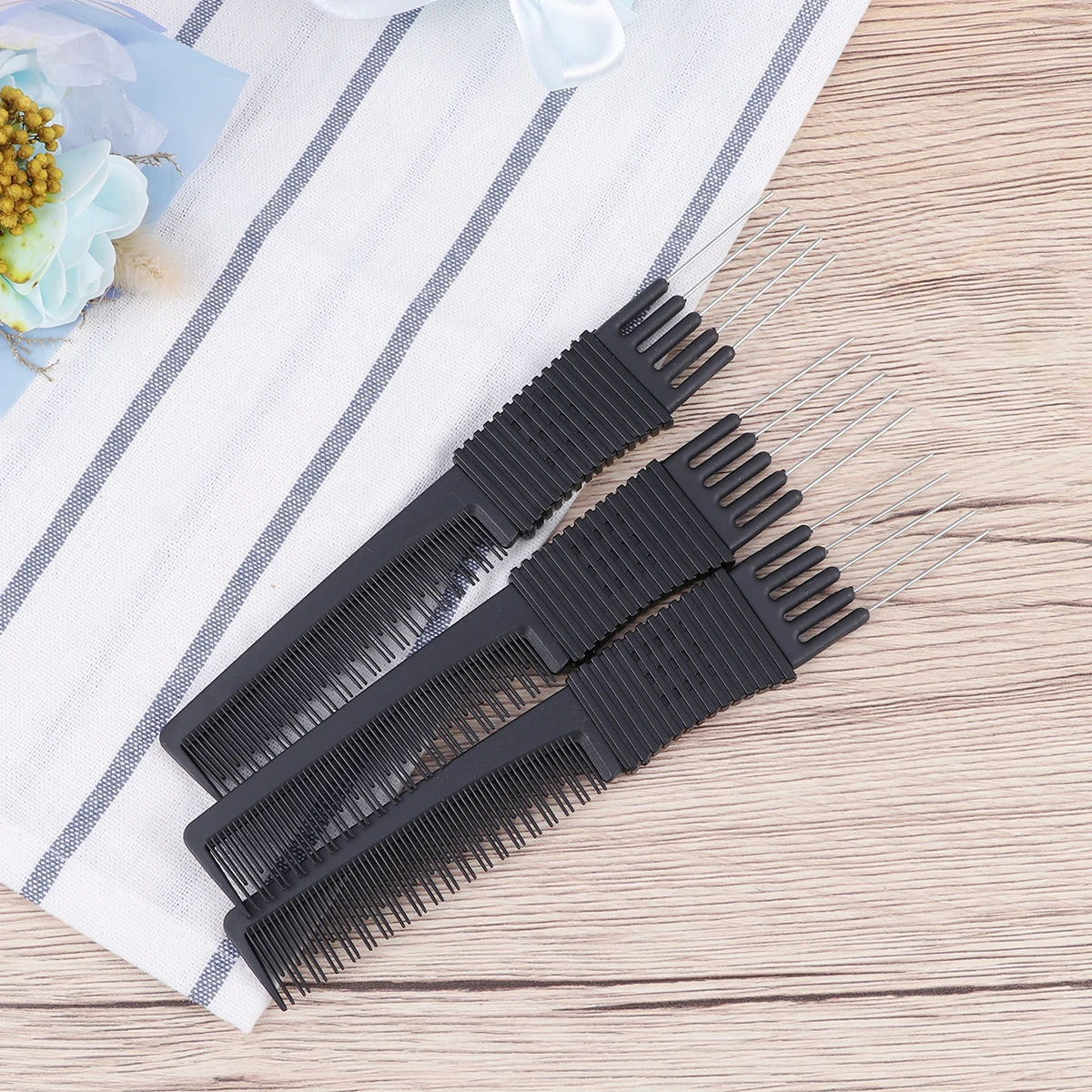 

3pcs Anti-static Haircut Comb Plastic Rat-tail Combs for Black Like Detangle Tools Tooth Easy Use Home Hotel Salon