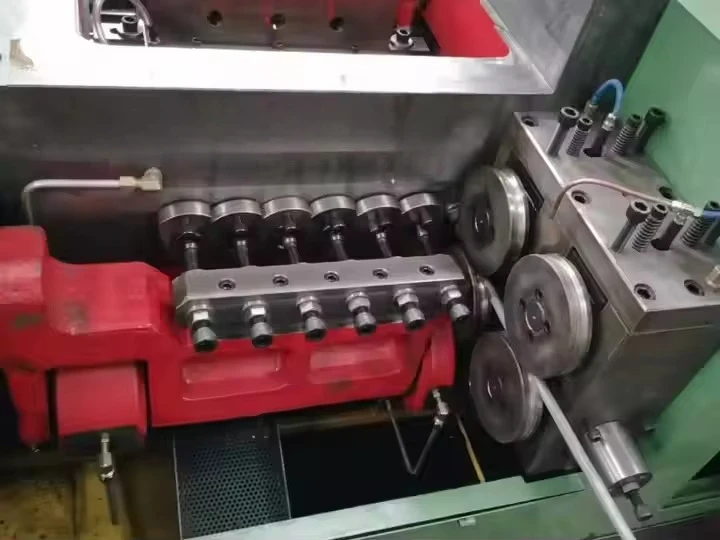 Picture 5: New Hot Sale Nut Former-nut Making Machine Nut Forging Machine High Speed and Fully Automatic Cold Heading Machine