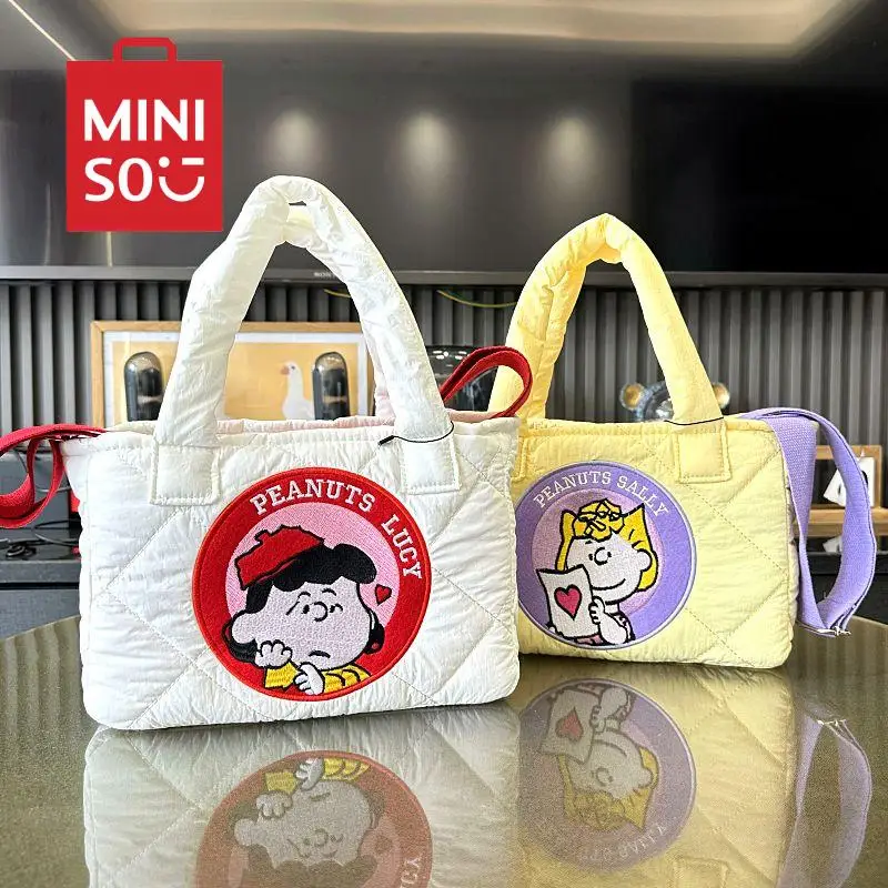 

MINISO Kawaii Anime New Snoopy Cute Down Jacket Shoulder Bag Cartoon Large Capacity Handbag Embroidered Handheld Crossbody Bag