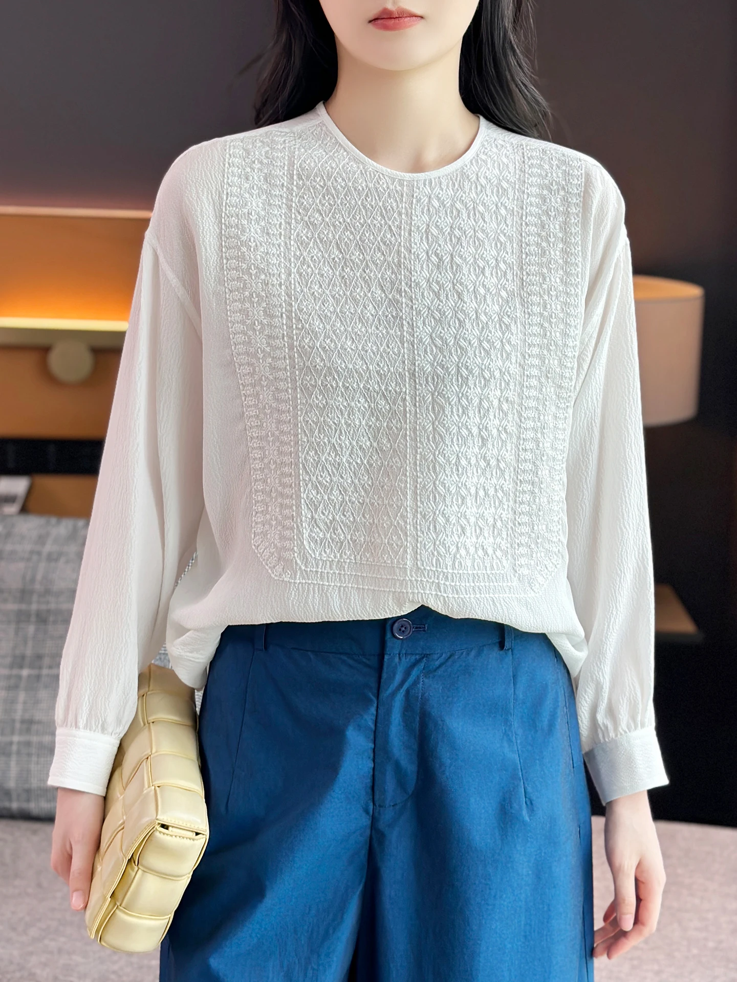 

Шелковая блузка Zuozhujia с жемчужным декором, круглым вырезом и пуговицами на спине, фактурная, премиум-класса, женская, с длинным рукавом