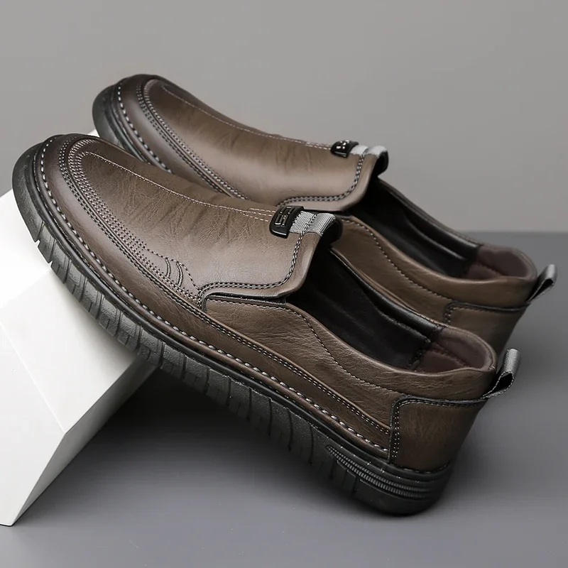 Herren-Leder-Loafer, rutschfeste, flache Schuhe zum Gehen, atmungsaktive Outdoor-Slipper, Freizeitschuhe für Männer, Arbeit, Büro, Fahren, Turnschuhe, Größe 48 – Detail 2