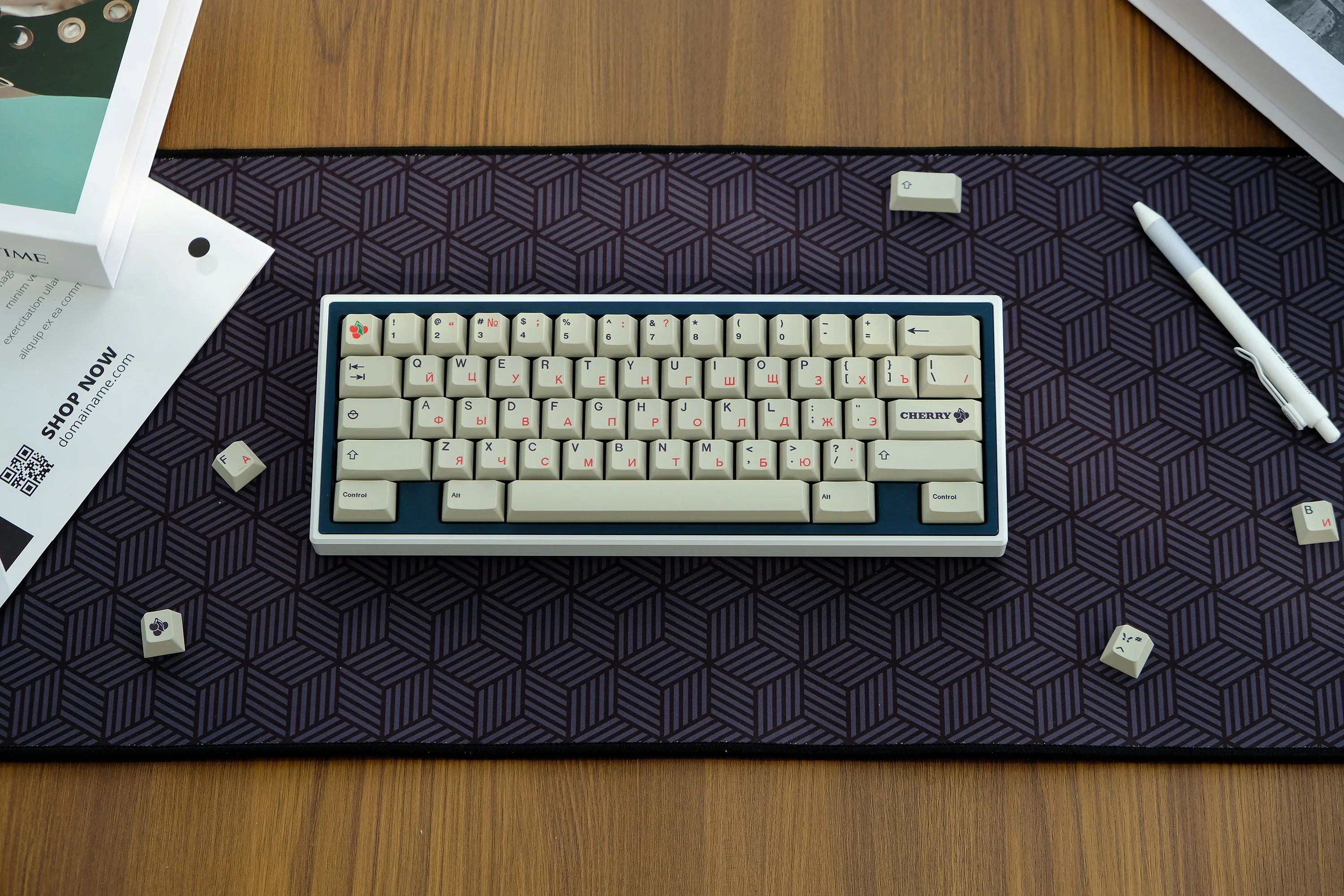 

Retro Russian root set keycap PBT material, original highly sublimation process