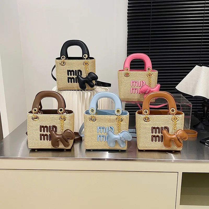 

Women's Cute Pastel Shoulder Bag for Daily Outings with PU Material Multiple Compartments Glossy Surface Adjustable Strap