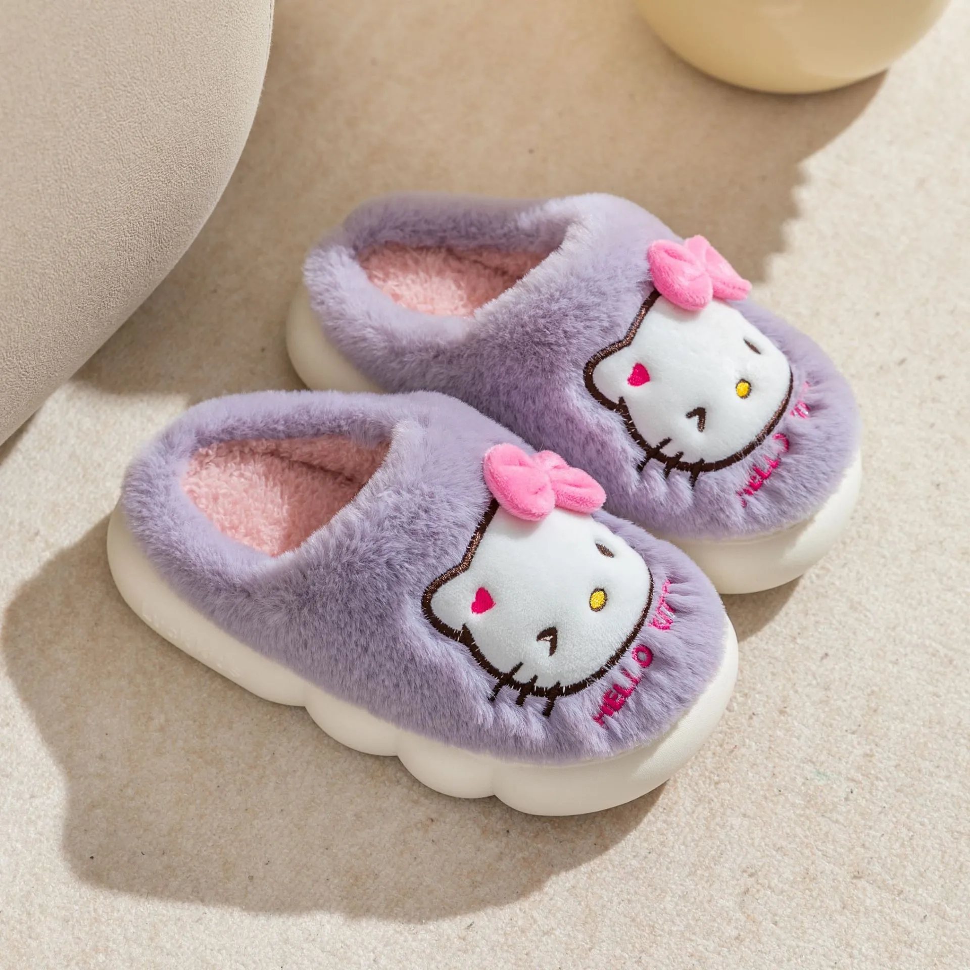 Kawaii Hello Kitty klapki pluszowe śliczne kreskówki Sanrio do domu jesień i zima Anime antypoślizgowe ciepłe dziewczyny Mop bawełniany prezenty